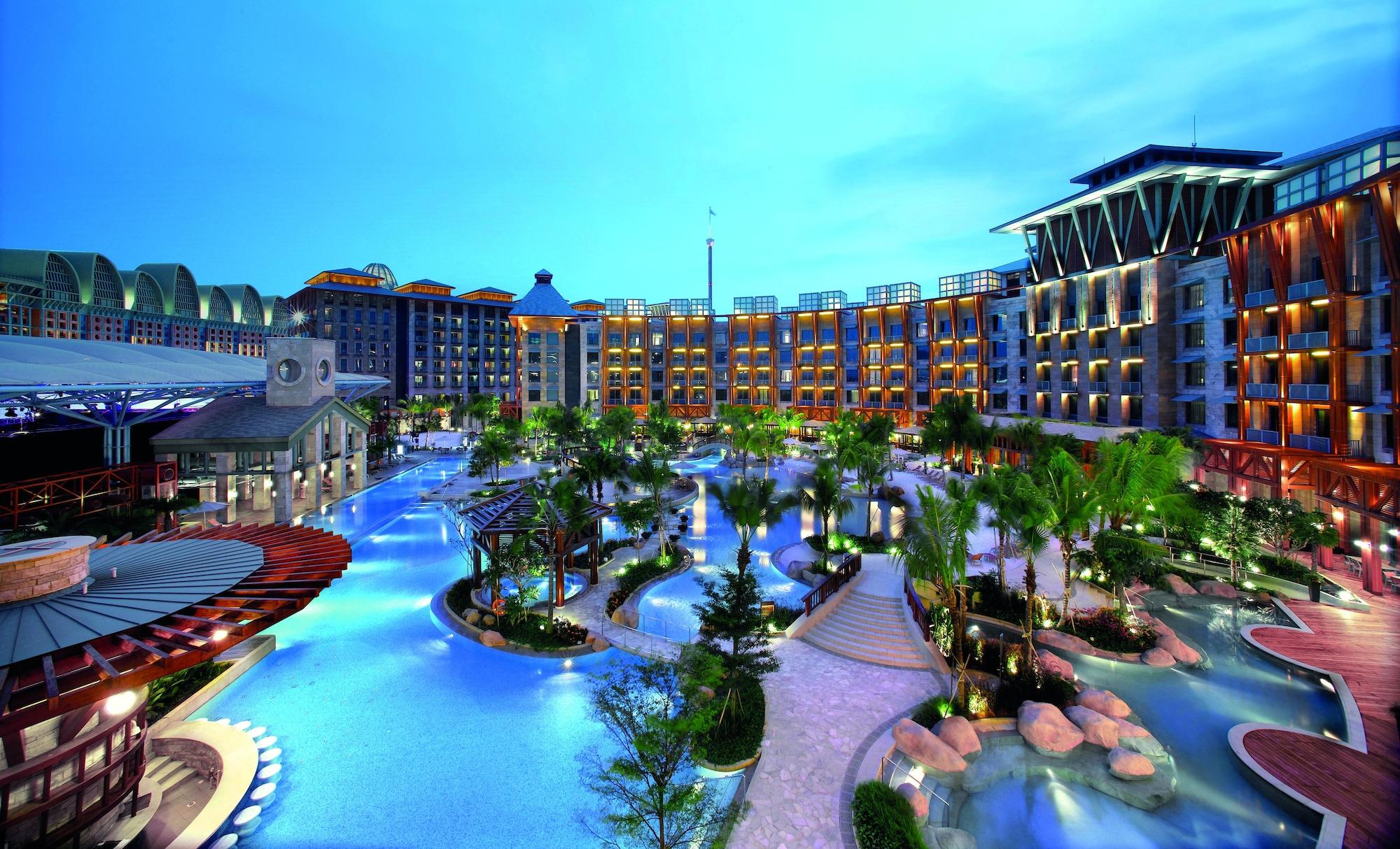 Resorts World Sentosa - Hotel Singapore Eksteriør billede The Royal Paradise Hotel and Spa