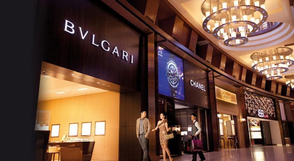 Resorts World Sentosa - Hotel Singapore Eksteriør billede BVLGARI store in Marina Bay Sands