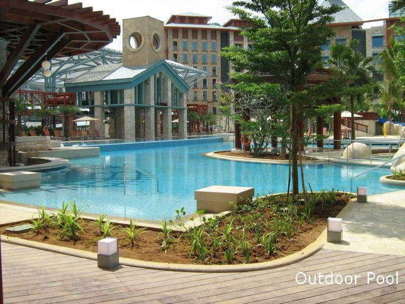 Resorts World Sentosa - Hotel Singapore Eksteriør billede Outdoor Pool